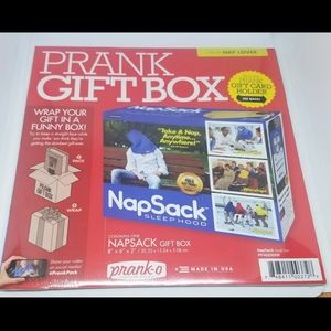 🛍 Prank Gift Box Nap Sack Small Gag Grad Xmas New